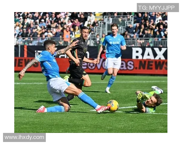 全球足球明星璀璨星空汇聚盛典展现足球魅力与激情的完美结合