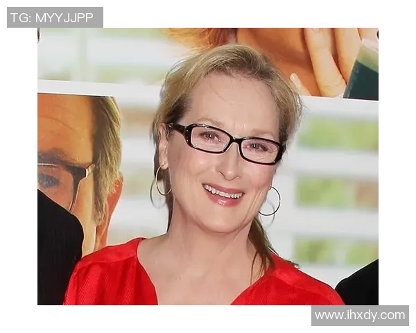 足球明星化妆术揭秘如何瞬间变身为老年人的惊人效果与背后故事 足球明星化妆术揭秘如何瞬间变身为老年人的惊人效果与背后故事