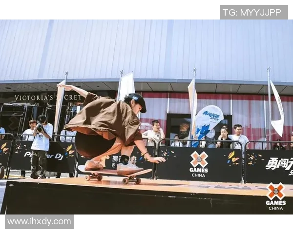 极限运动世界杯点评：深圳滑板队的配合表现